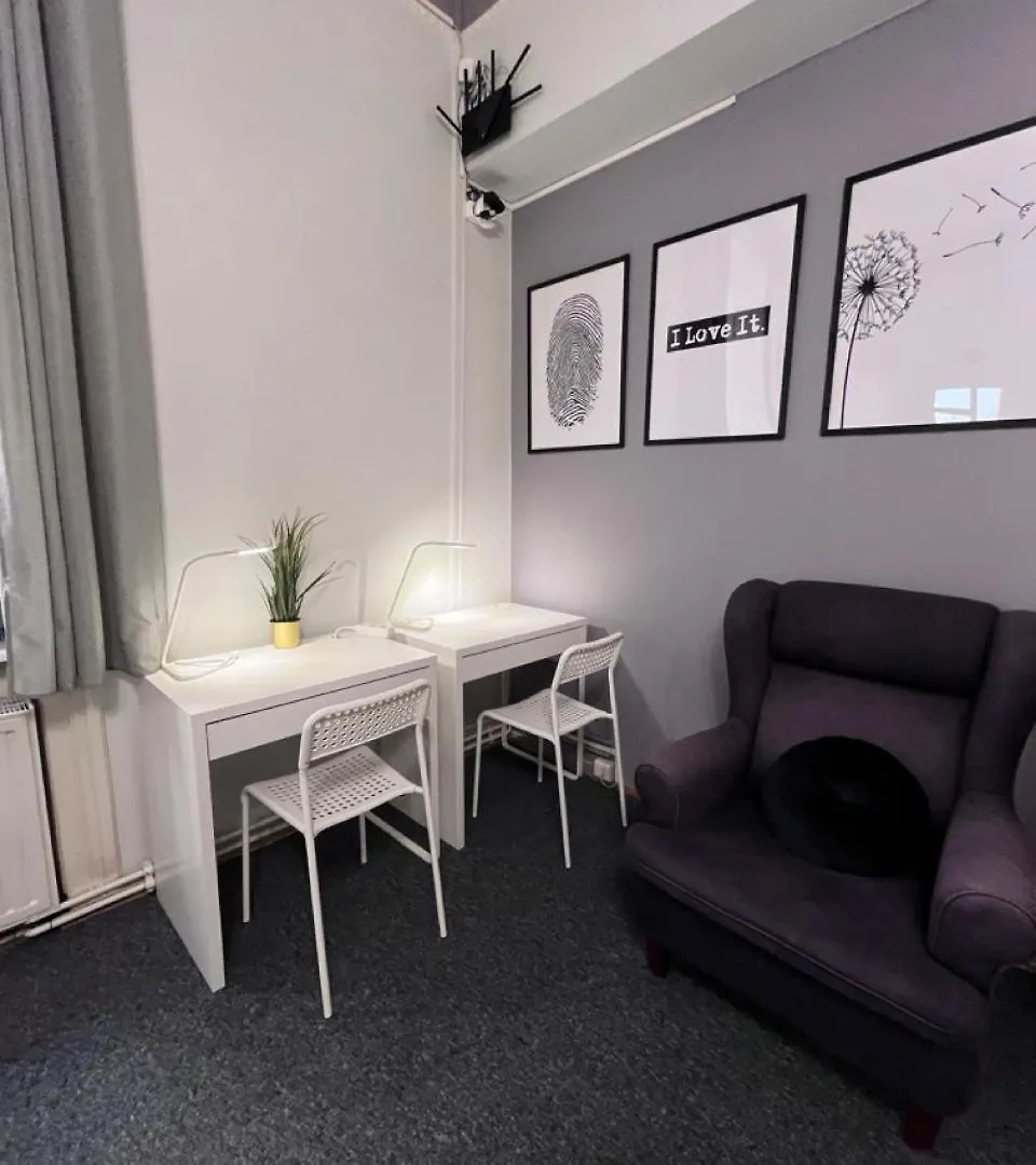 קרקוב Girls Hostel