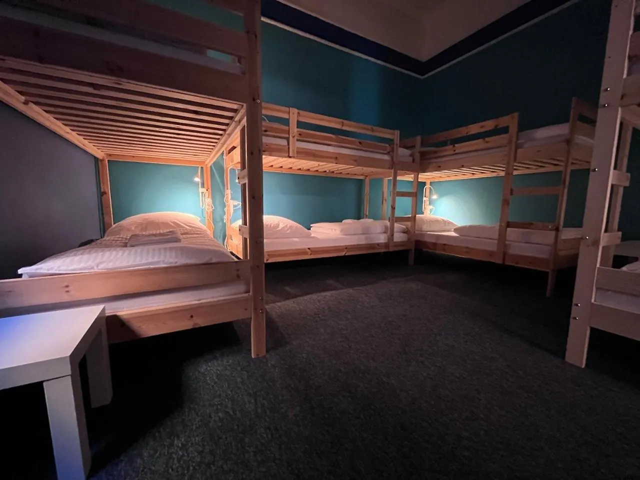 קרקוב Girls Hostel 0*,